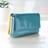 小さくて軽い青いミニ財布のメインビジュアル