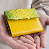 コンパクト二つ折り財布 蛇革 パイソン (イエローグラデーション)