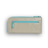 グレーのバイカラーのL字ファスナー財布を正面から見た様子