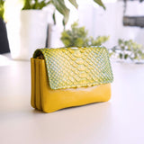 金運アップの黄色い蛇革のお財布