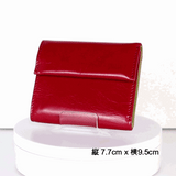 極小二つ折りの赤色コンパクト財布が360度出見られる