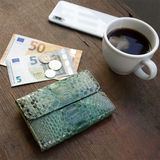 緑のパイソン蛇革財布|超軽量で大容量な二つ折りレディース財布