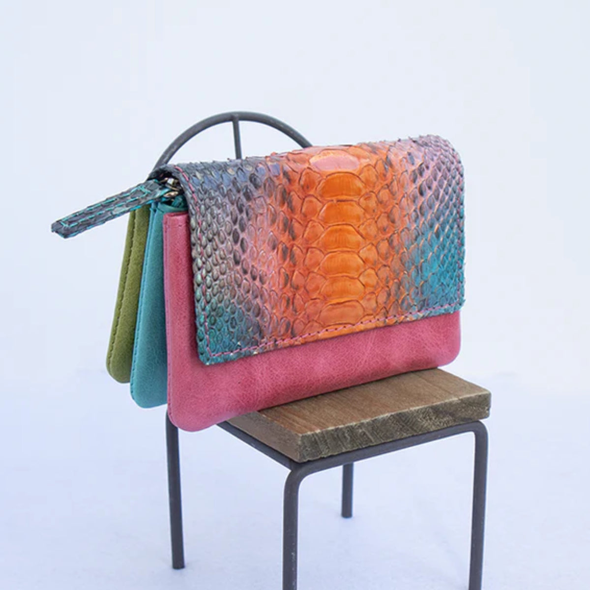 ミニ財布 モネ 蛇革 パイソン（アネモネ) – étonné エトネ