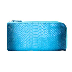 グラデーションが美しいブルーのパイソン蛇革長財布