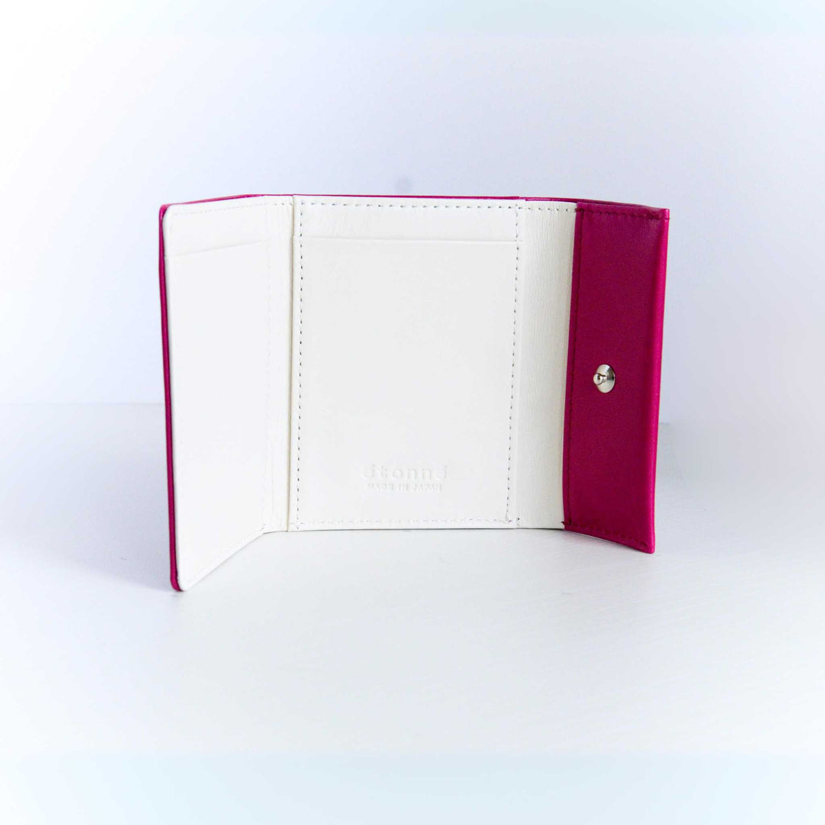 コンパクト財布（ペケニータ）レディース・メンズお札を折らない