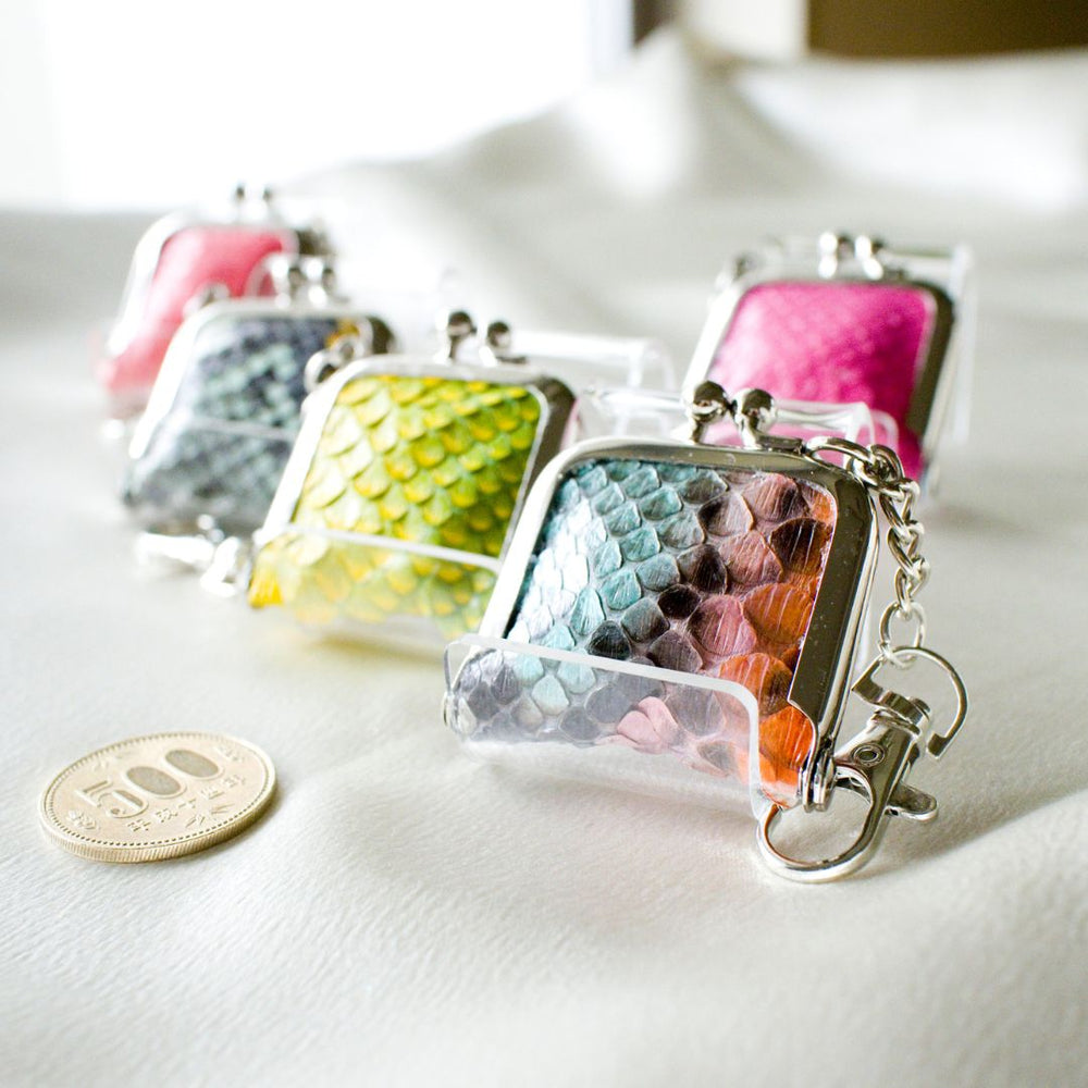 パイソン蛇革 ミニがま口 チャーム – étonné エトネ