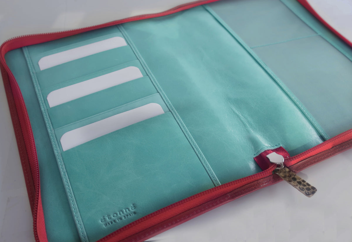 ノートカバー式クラッチバッグ リブレタ　Libreta （クリムソンレッド・ターコイズブルー)